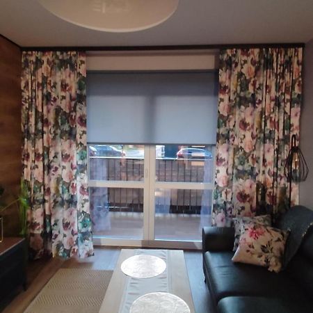 Lux Apartament Odkryj - Bieszczady Ustrzyki Dolne Exterior photo