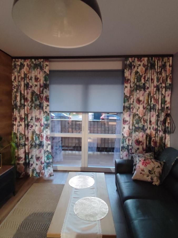 Lux Apartament Odkryj - Bieszczady Ustrzyki Dolne Exterior photo